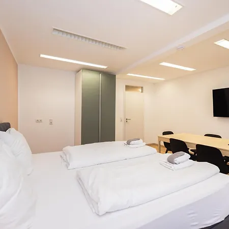 Grosse In Der Altstadt Apartman